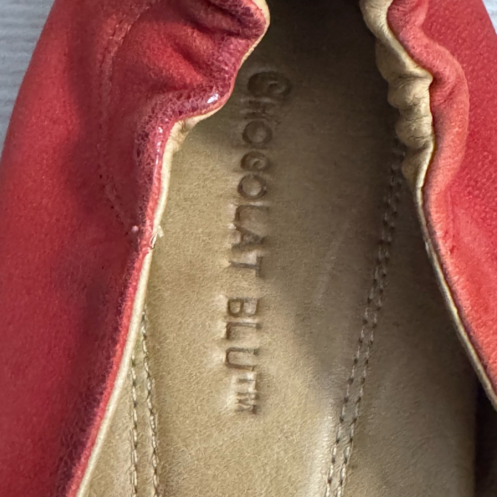 Chocolate Blu Cam Red Leather Pleated Front Slipon Flat Size 8 - Picture 3 of 6